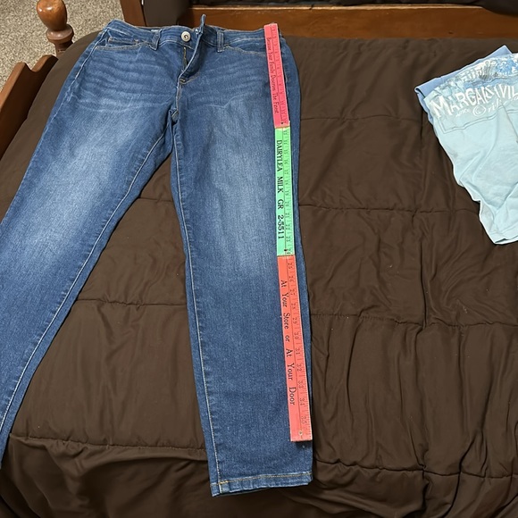 Blue Jeans - Picture 5 of 6